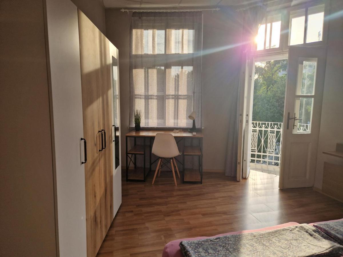 Lambo'S Corner Varna - Guest Rooms Екстер'єр фото