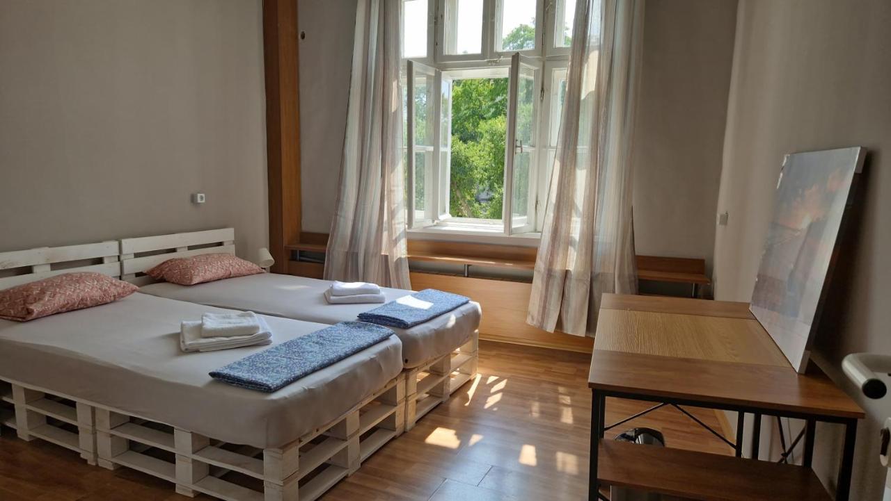 Lambo'S Corner Varna - Guest Rooms Екстер'єр фото