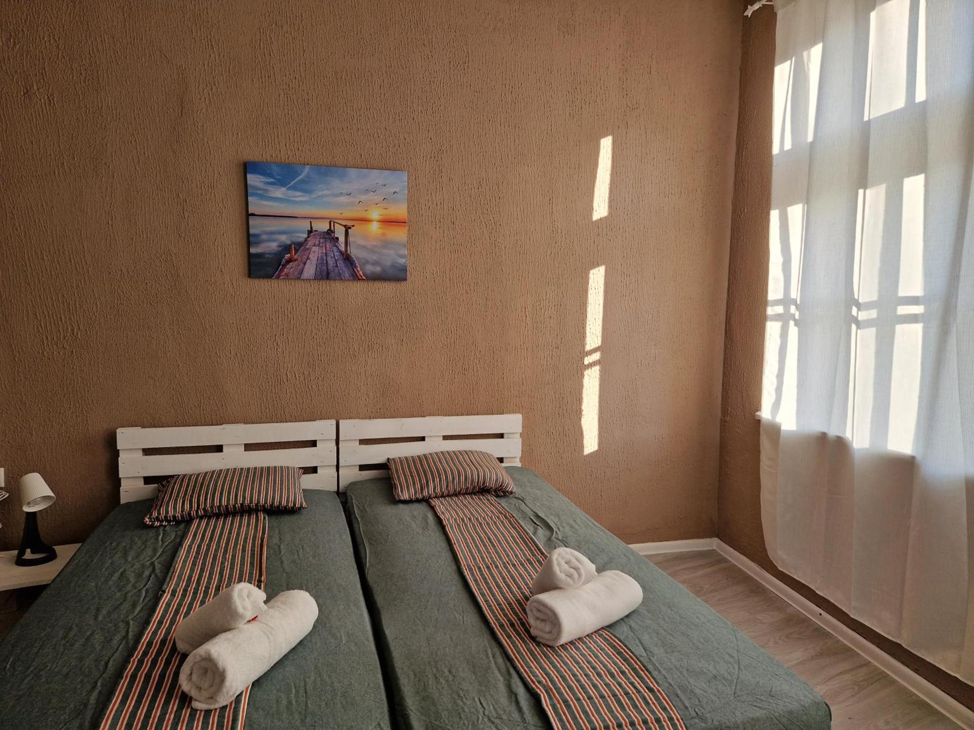 Lambo'S Corner Varna - Guest Rooms Екстер'єр фото