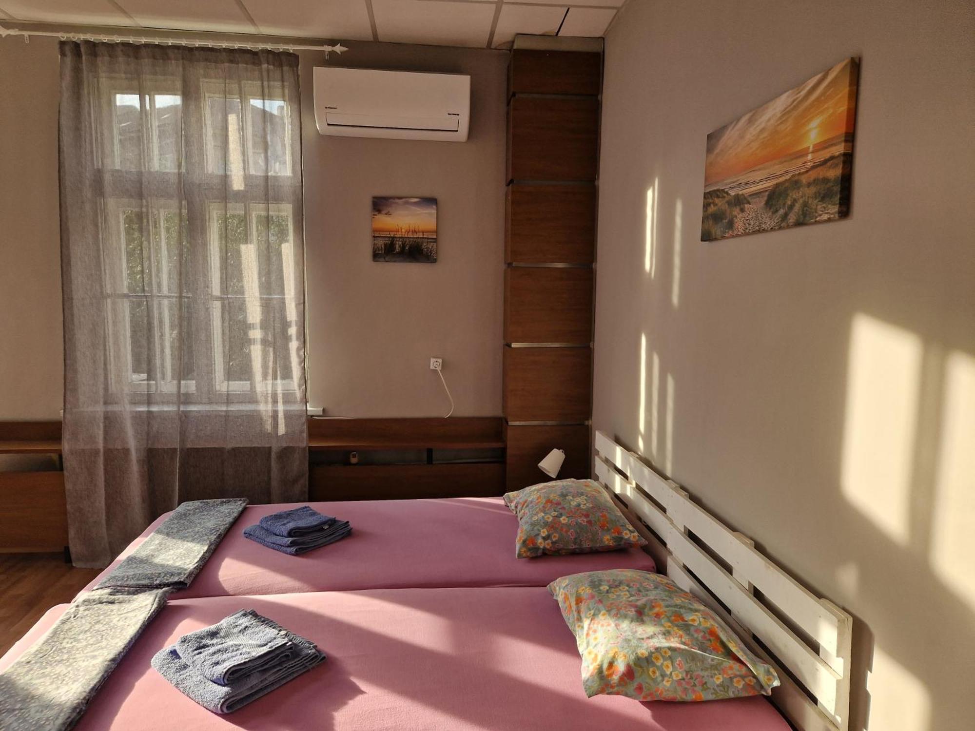 Lambo'S Corner Varna - Guest Rooms Екстер'єр фото