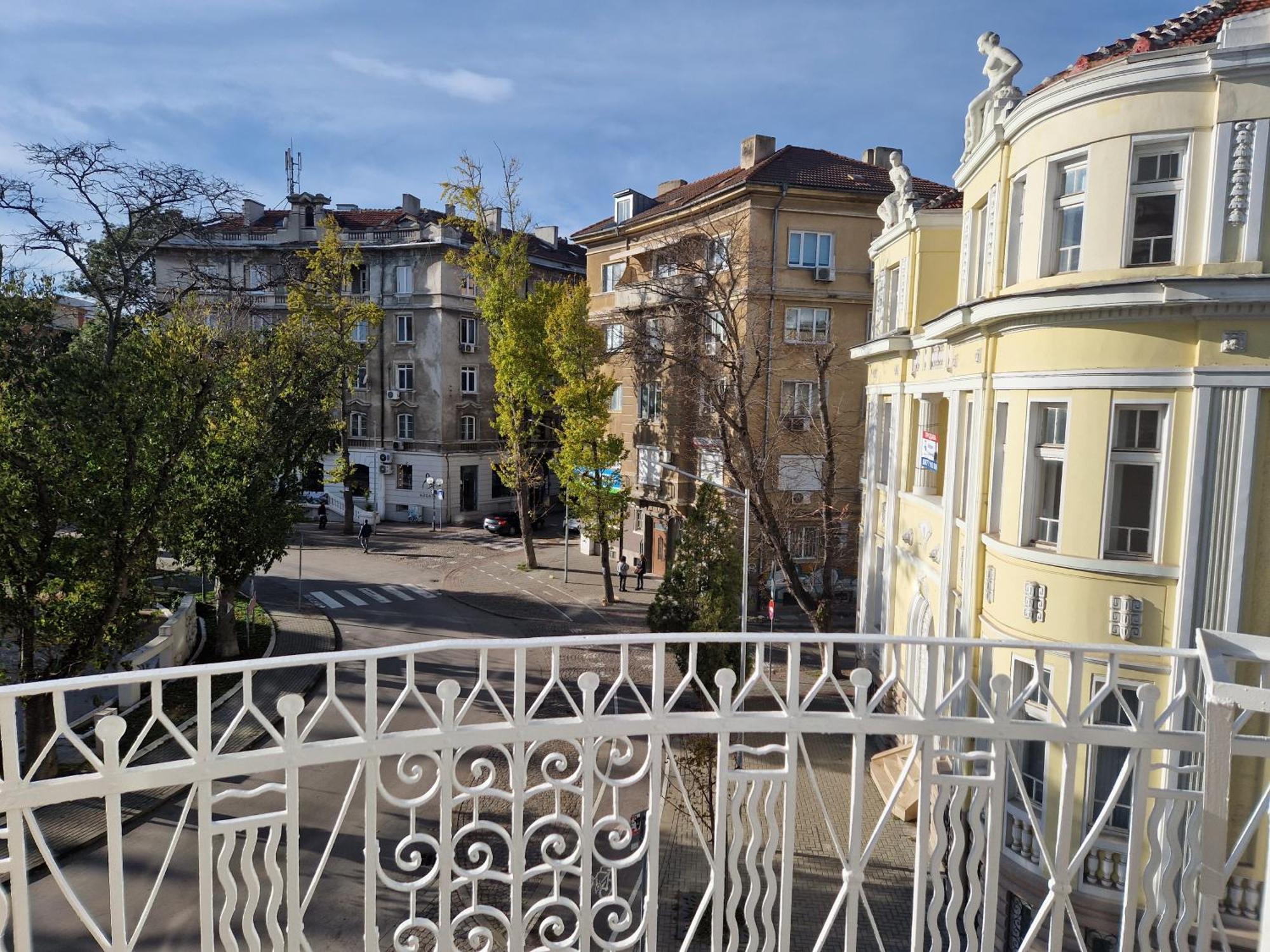 Lambo'S Corner Varna - Guest Rooms Екстер'єр фото