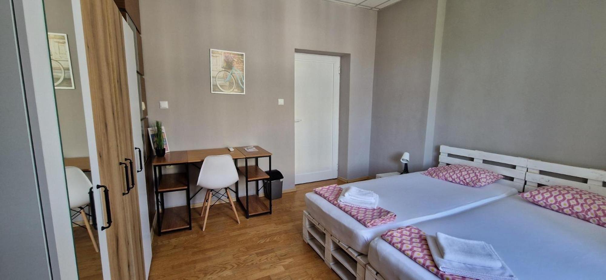 Lambo'S Corner Varna - Guest Rooms Екстер'єр фото