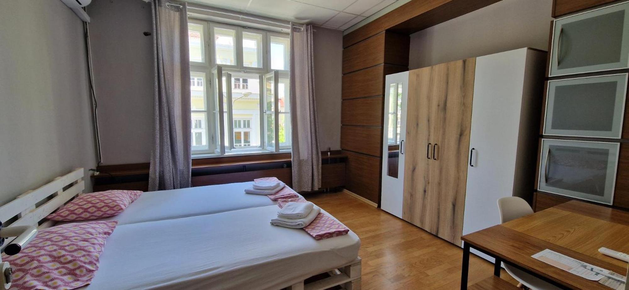 Lambo'S Corner Varna - Guest Rooms Екстер'єр фото
